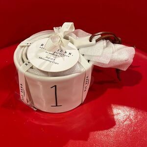 NWT Rae Dunn measuring cups